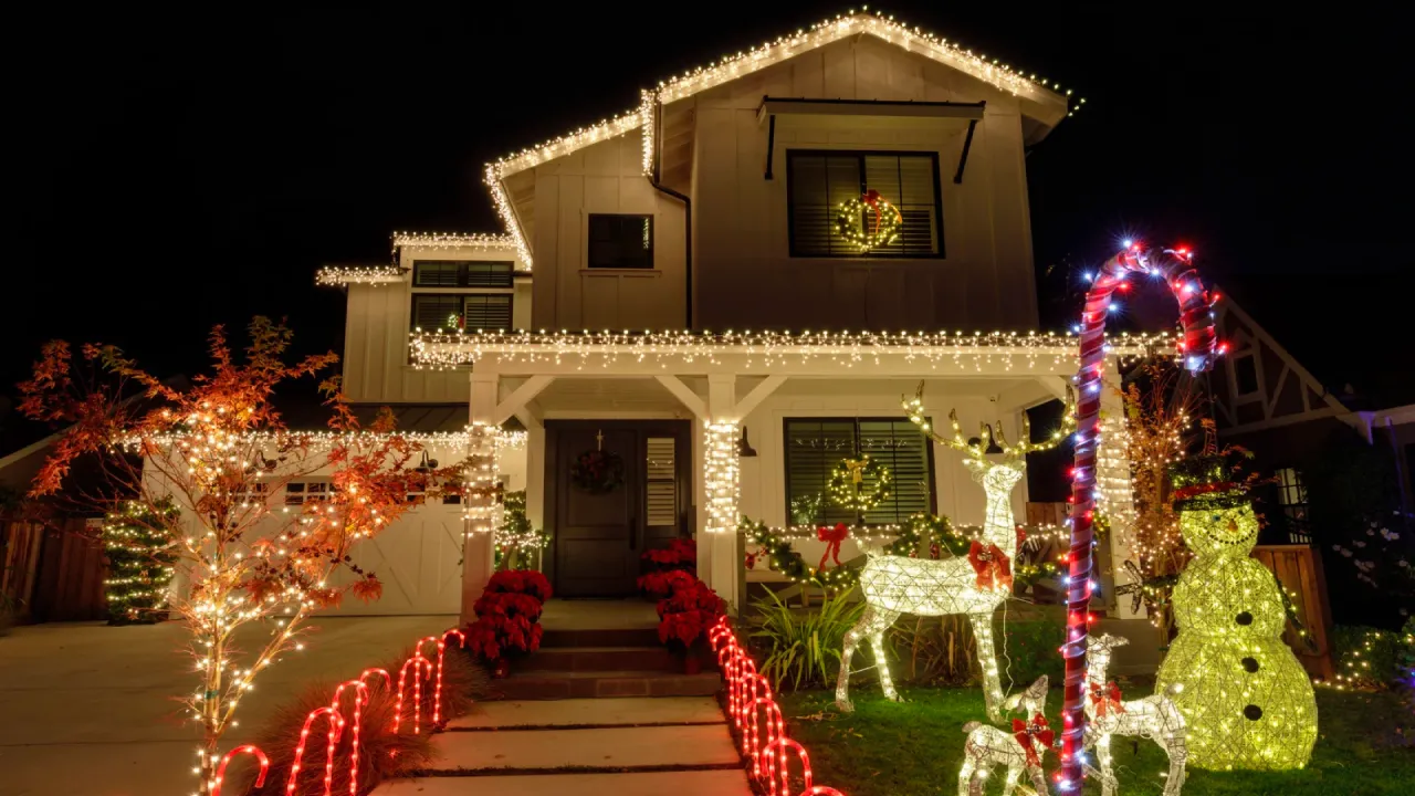 Holiday Decorations, Roof Safety, Roof Inspection
